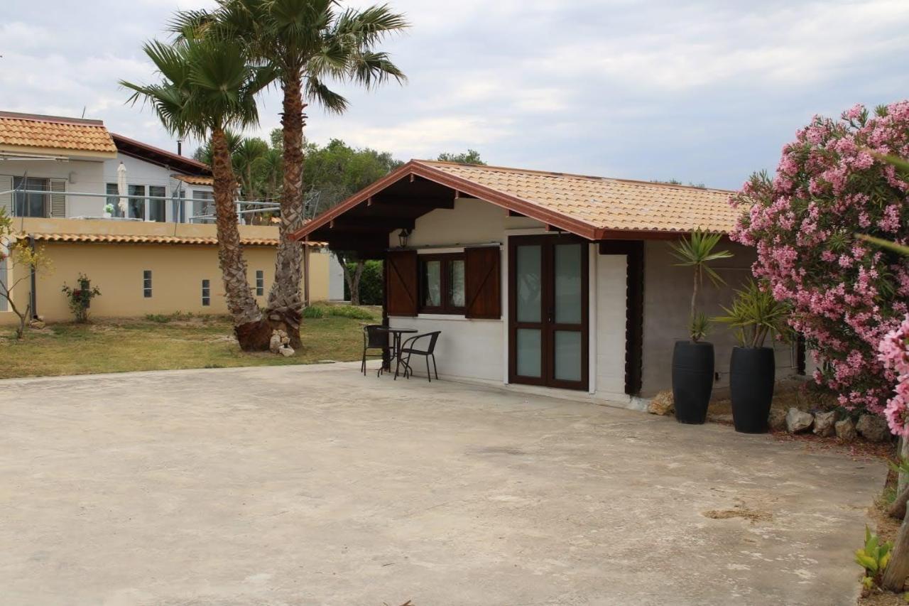 הוילה פקינו Chalet Bianca מראה חיצוני תמונה